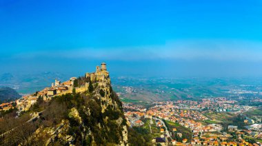 San Marino Birinci Kulesi manzaralı Guaita 