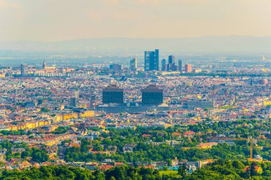 Kahlenberg Hill 'den Viyana' nın tarihi merkezinin havadan görünüşü