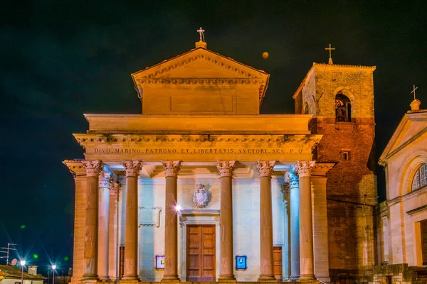 Nachtzicht Basiliek Van San Marino Katholieke Kerk Van Republiek San — Stockfoto