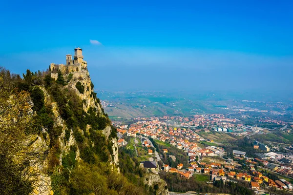 San Marino Birinci Kulesi manzaralı Guaita 