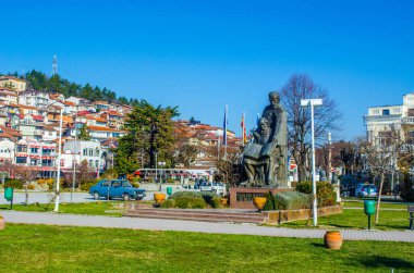Macedonia 'nın Ohrid şehrinde bir göl parkı. Birçok turist ve dünya mirası için çok sevilen bir yer..