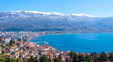  Macaristan 'daki Unesco Dünya Mirası Şehri' nin havadan görünüşü. Çar Samuel Kalesi 'nin tepesinden alınan fyrom..
