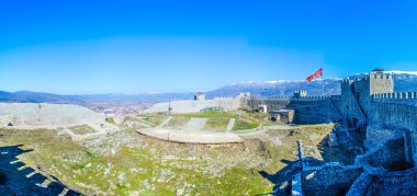 Çar Samuel 'in kalesi bugünlerde harabe halinde. Ohrid Gölü ve Ohrid Şehri 'nin Unesco Dünya Mirası' na dahil edilmesini sağlayan dış tahkimattır.