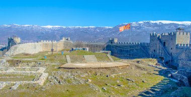Çar Samuel 'in kalesi bugünlerde harabe halinde. Ohrid Gölü ve Ohrid Şehri 'nin Unesco Dünya Mirası' na dahil edilmesini sağlayan dış tahkimattır.