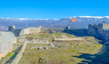 Çar Samuel 'in kalesi bugünlerde harabe halinde. Ohrid Gölü ve Ohrid Şehri 'nin Unesco Dünya Mirası' na dahil edilmesini sağlayan dış tahkimattır.