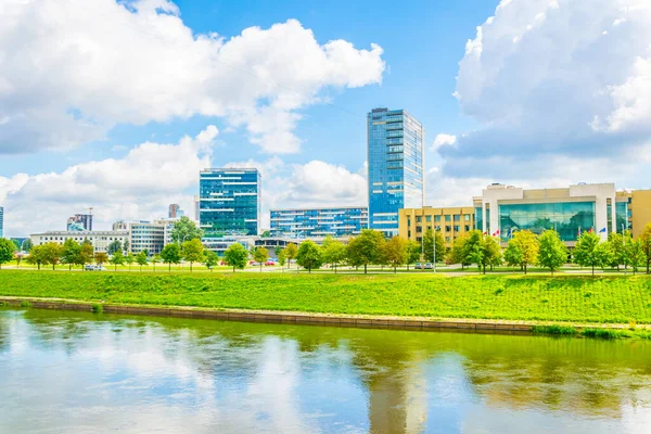 Riverside Neris Nehri Vilnius, Litvanya