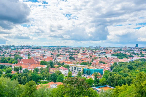 Üç haç tepesinden Litvanya başkentinin hava manzarası.