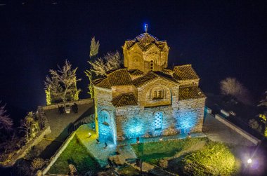 Macedonian kasabası Ohrid, Fyrom 'daki Aziz John Kilisesi' nde gece görüşü..