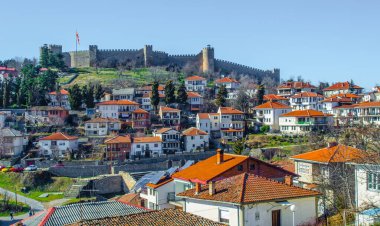 St. Bogorodica Perivlepta Kilisesi 'nden Samuel Kalesi' nin havadan görünüşü