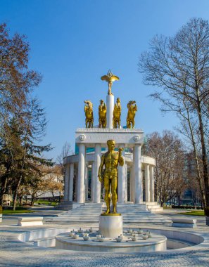 Macaristan 'ın başkenti Skopje' de şehit olmuş kahramanların anıtı.