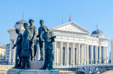  Vardar Nehri ve Makedonya Arkeoloji Müzesi, fyrom