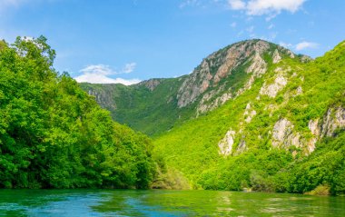 Macedonia 'daki Matka Kanyonu, skopje yakınlarında.