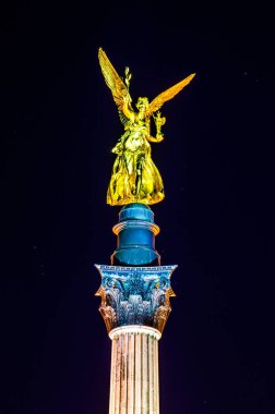 Bavyera 'daki Münih' te, barış meleği Friedensengel.