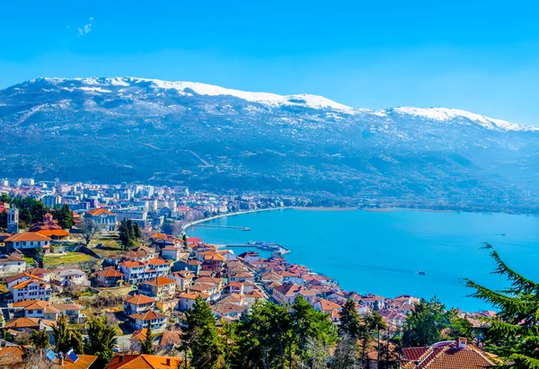 aerail görünümü, unesco için ünlü Makedon şehir Ohri'nin tarihi merkezi ve güzel göl Makedonya Arnavutluk ayıran listelenen.