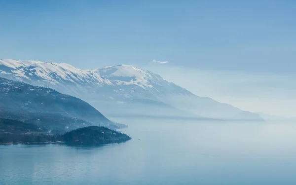 Widok Jezioro Ochrydy Macedonii — Zdjęcie stockowe