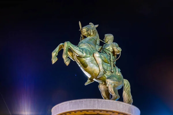 Noční Pohled Sochu Alexandra Velikého Skopje — Stock fotografie