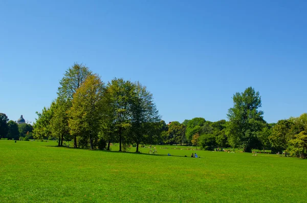 Münih 'teki İngiliz bahçesi, Bayern, Almanya