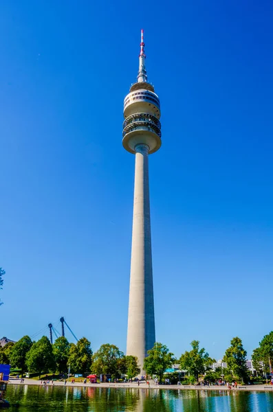 Πύργος Του Σταδίου Του Ολυμπιακού Στο Μόναχο Της Γερμανίας Είναι — Φωτογραφία Αρχείου