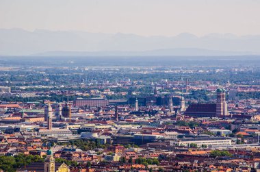 olympiaturm (Olimpiyat kule) Münih hava manzara. Münih, Bavyera, Almanya
