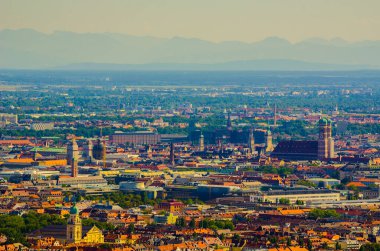 olympiaturm (Olimpiyat kule) Münih hava manzara. Münih, Bavyera, Almanya