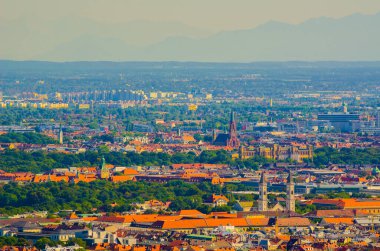 olympiaturm (Olimpiyat kule) Münih hava manzara. Münih, Bavyera, Almanya