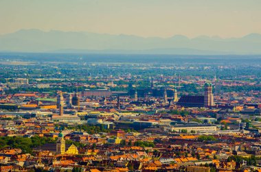 olympiaturm (Olimpiyat kule) Münih hava manzara. Münih, Bavyera, Almanya