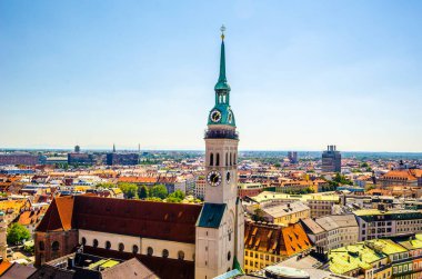 Münih Panoraması. Aziz Peter Kilisesi