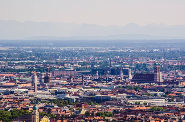 olympiaturm (Olimpiyat kule) Münih hava manzara. Münih, Bavyera, Almanya
