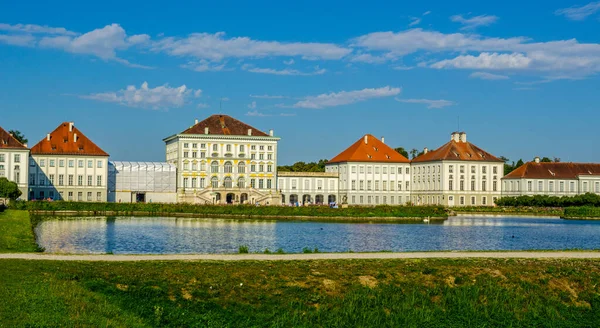 Münih 'teki Nymphenburg Sarayı