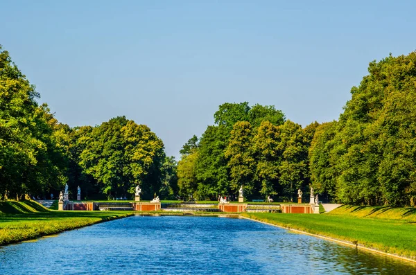 Goed Onderhouden Tuinen Van Het Nymphenburg Paleis Munitie — Stockfoto