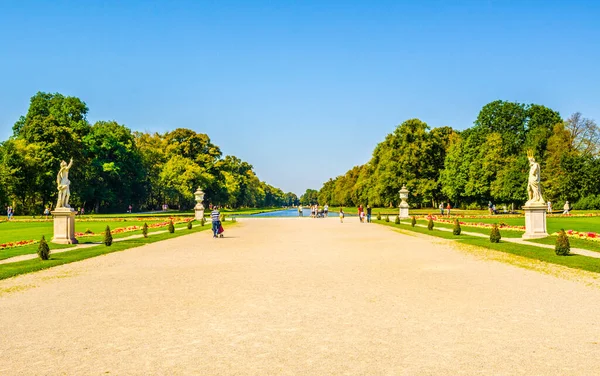Well Kept Gardens Nymphenburg Palace Munich —  Fotos de Stock