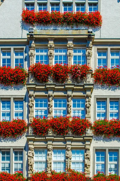 Alman Münih 'teki Hirmer dükkanının ön yüzü.