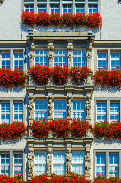 Alman Münih 'teki Hirmer dükkanının ön yüzü.