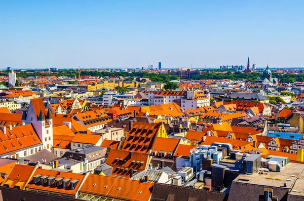 Almanya 'nın Bavyera şehrinin Münih kentinden Münih' in hava manzarası