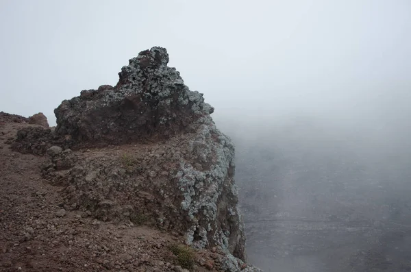 Vista Sobre Caldera Del Volcán Vesubio Situado Cerca Náufragos Ciudad —  Fotos de Stock
