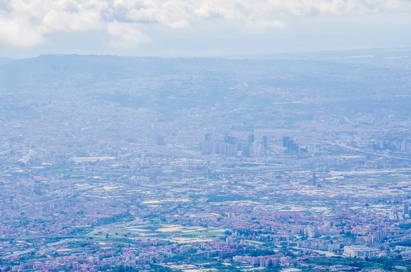 Vezüv Yanardağı ve Napoli Körfezindeki, İtalya çevresindeki kırsal havadan görünümü