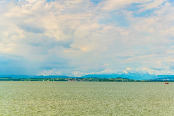 Avusturya ile Macaristan arasındaki sınırda bir göl görüldü.
