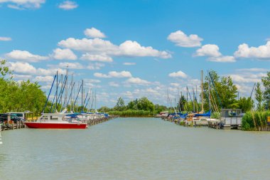 Avusturya 'daki marina manzarası. Avusturya' da görüşürüz.