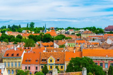 Yangın kulesinden Macar şehri Sopron 'un hava görüntüsü..