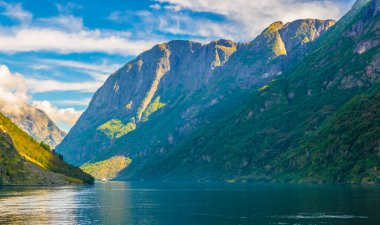 Aurlandsfjord - unesco Norwa 'daki doğal miras bölgesi.