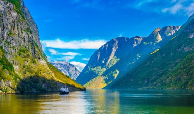 Aurlandsfjord - unesco Norwa 'daki doğal miras bölgesi.
