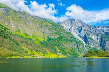 Aurlandsfjord - unesco Norwa 'daki doğal miras bölgesi.