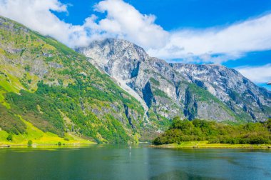 Aurlandsfjord - unesco Norwa 'daki doğal miras bölgesi.
