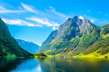 Aurlandsfjord - unesco Norwa 'daki doğal miras bölgesi.