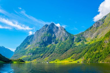 Aurlandsfjord - unesco Norwa 'daki doğal miras bölgesi.