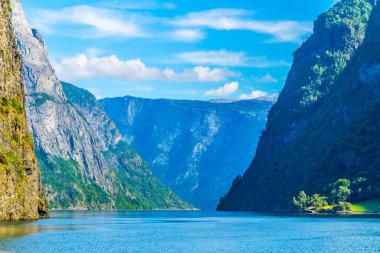 Aurlandsfjord - unesco Norwa 'daki doğal miras bölgesi.
