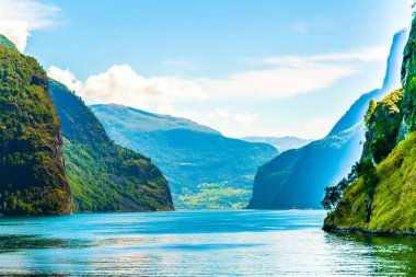 Aurlandsfjord - unesco Norwa 'daki doğal miras bölgesi.