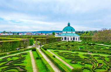 Kromeriz 'deki Kvetna Zahrada bahçesinin görüntüsü Unesco Dünya Mirası sitesi olarak kaydolmuştur.