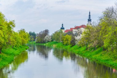 Çek Cumhuriyeti 'nin Olomouc kenti yakınlarındaki eski Hradisko manastırında yer alan bir askeri hastane manzarası