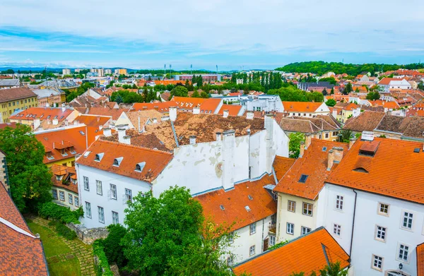Yangın kulesinden Macar şehri Sopron 'un hava görüntüsü..
